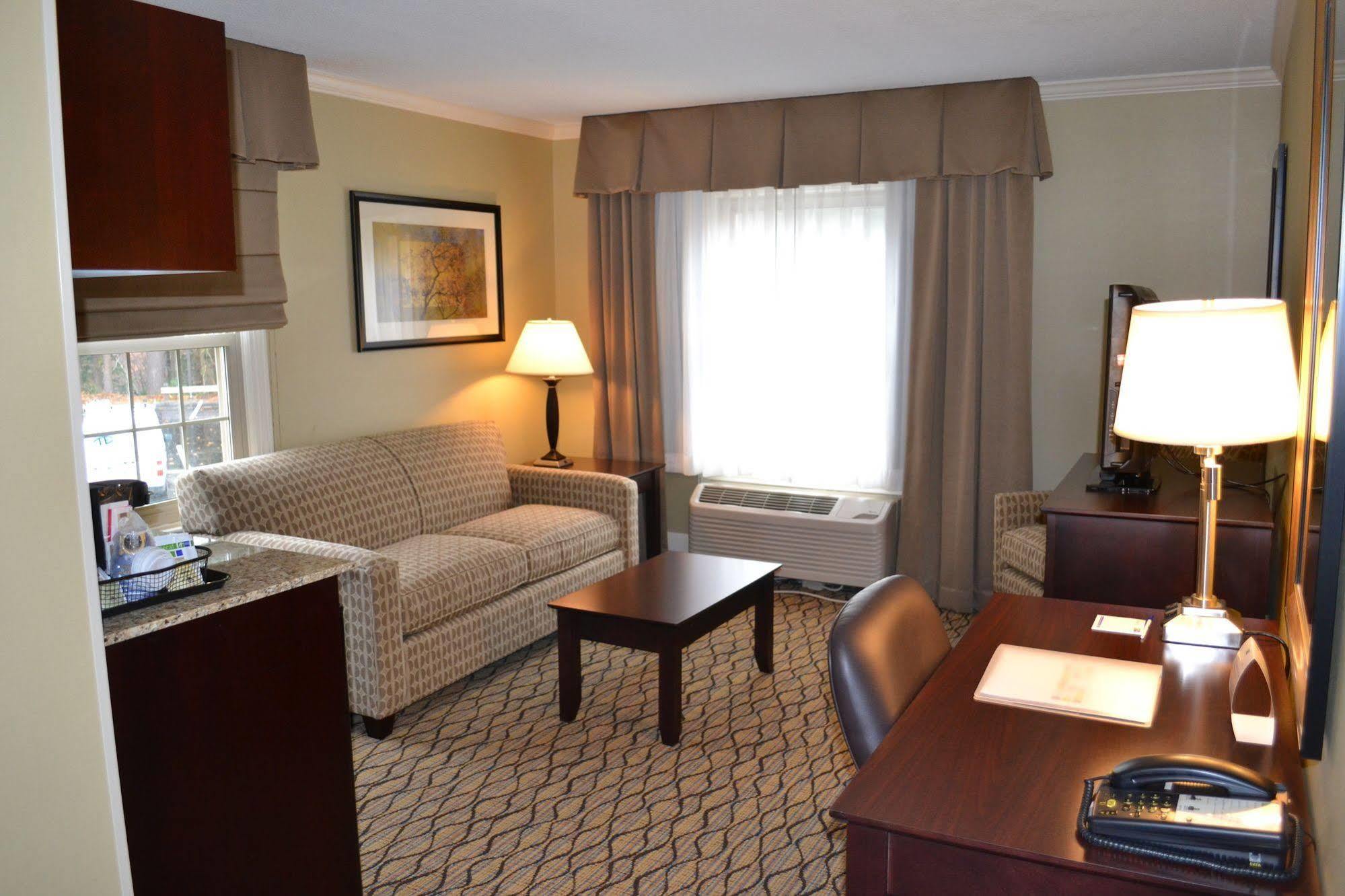 Holiday Inn Express And Suites Merrimack By Ihg Habitación foto