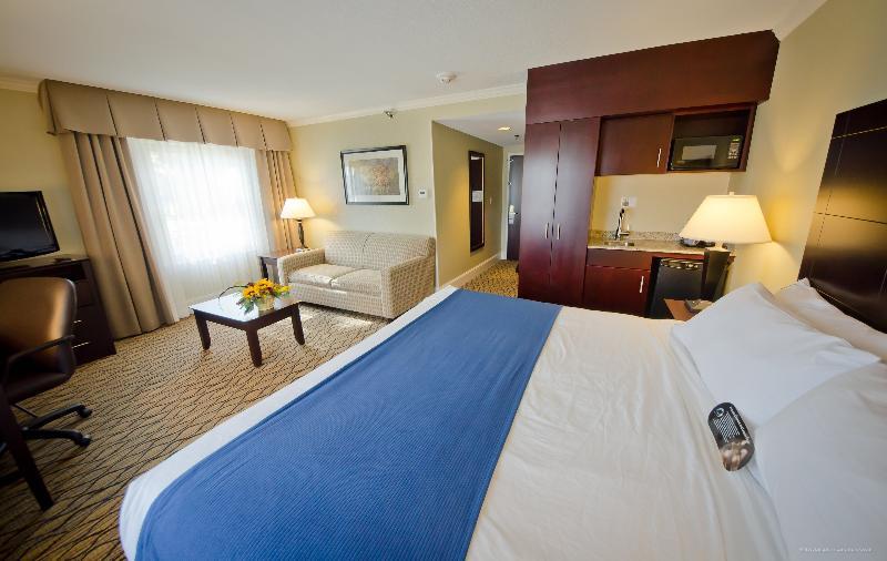 Holiday Inn Express And Suites Merrimack By Ihg Exterior foto